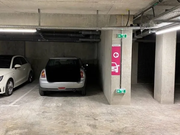 Parking 10 m²