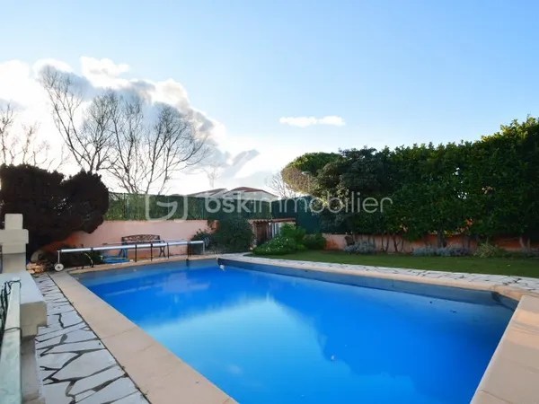 Maison 7 pièces 180 m²