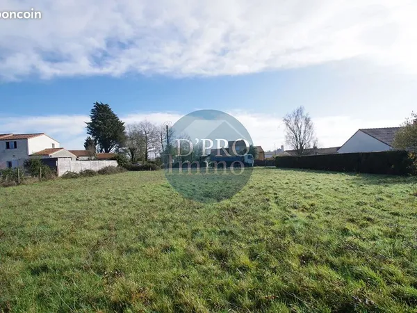 Terrain 763 m² Saint-Fiacre-sur-Maine