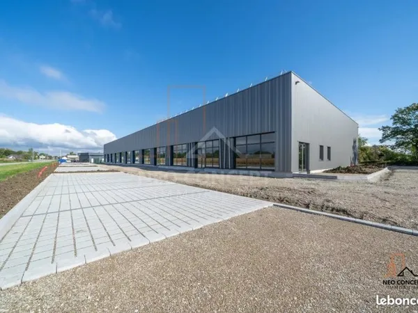 Boutique 124 m² Sessenheim