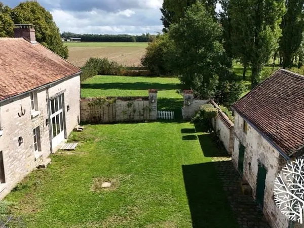 Villa 10 pièces 210 m²
