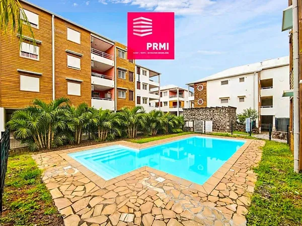PRMI - ST JOSEPH - Appartement T2 avec Parking et Piscine !