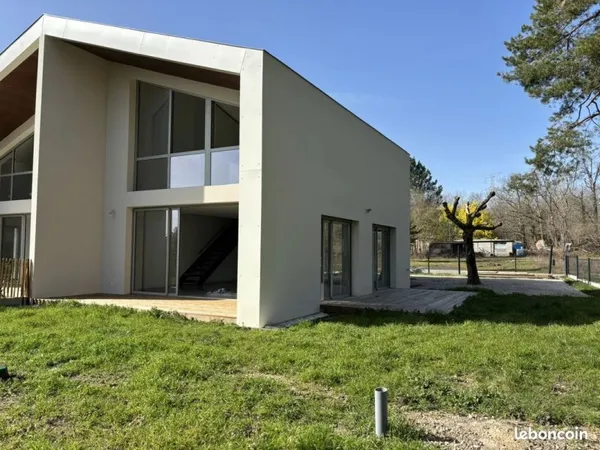 Maison 4 pièces 126 m²