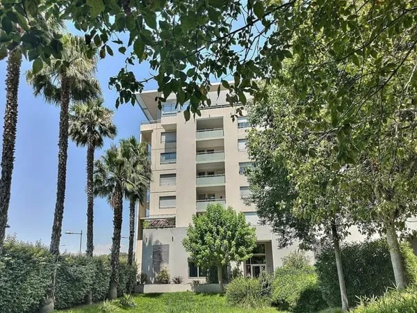 À Vendre - Magnifique T2 rénové avec terrasse, garage - Castelnau Le Lez, proche TRAM