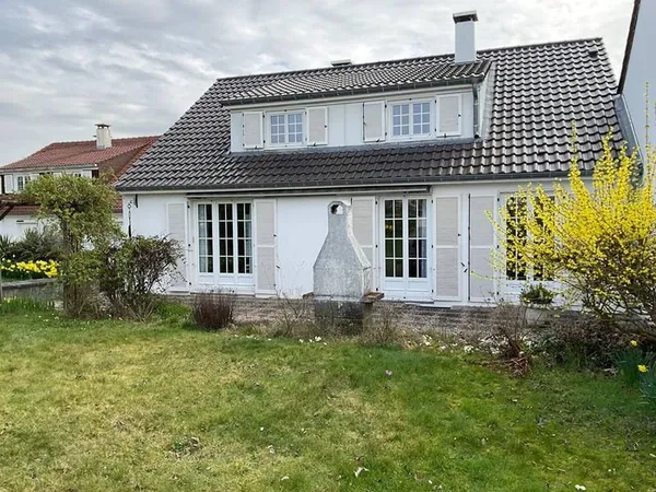 Maison 8 pièces 147 m²