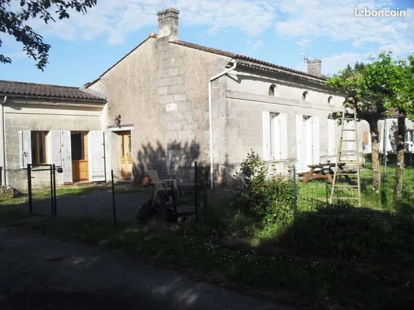 URGENT - Maison pierres 160 m² - 5 ch - Piscine - 9266 m² - Dépendances - Vue vignes