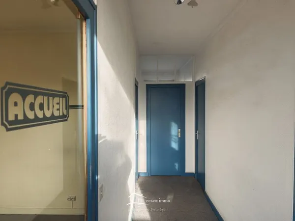 Bureau et espace de travail Vente Melle  73m² 65500€