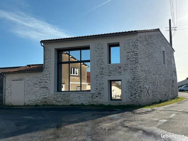 Ancienne grange transformée en maison de charme — 5 pièces 140m2