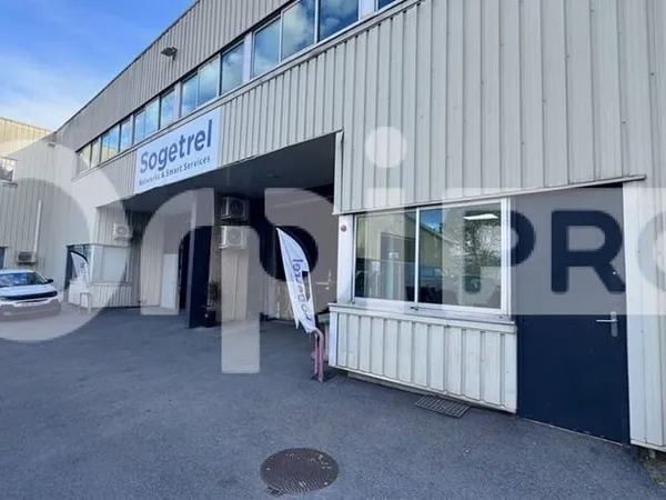 Local d'activité 408 m²