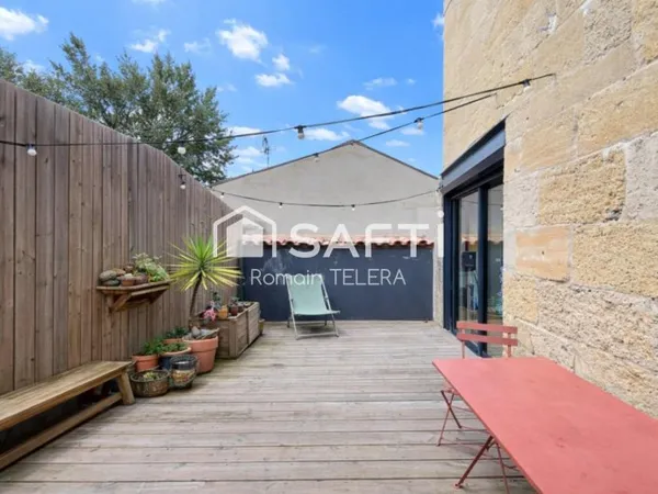 Bastide Galin : maison en pierre de 57 m² : deux chambres et une terrasse de 24 m²