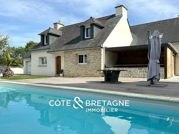 MAISON FAMILIALE AVEC PISCINE A CRAC'H DANS LE MORBIHAN |