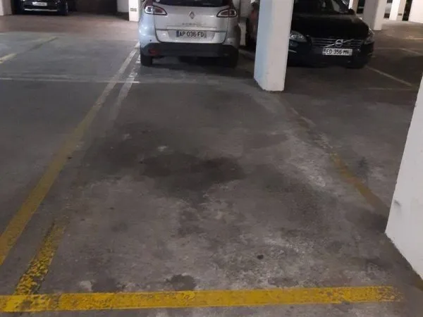Parking 12 m²
