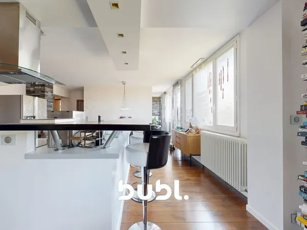 Rueil centre 125 m2 rénové, séjour 50 m2 très lumineux, 2