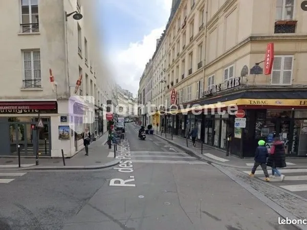 Commerce habillement/textile 60 m²