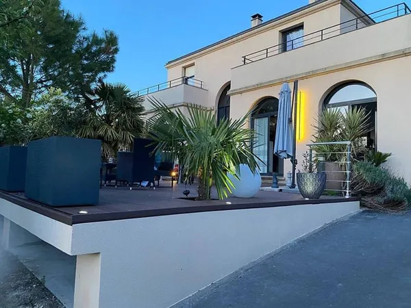 Maison 7 pièces 209 m²