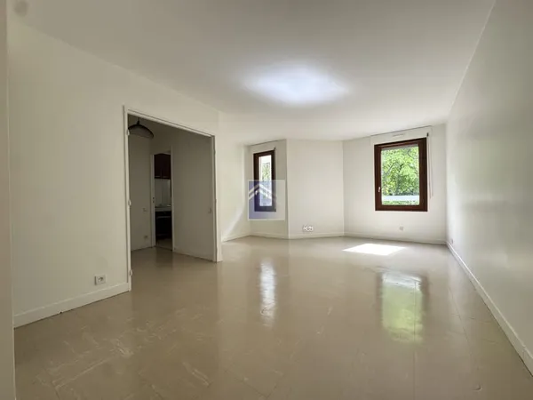 Courbevoie - Front de Seine - 2 pièces 55m2 - Duplex