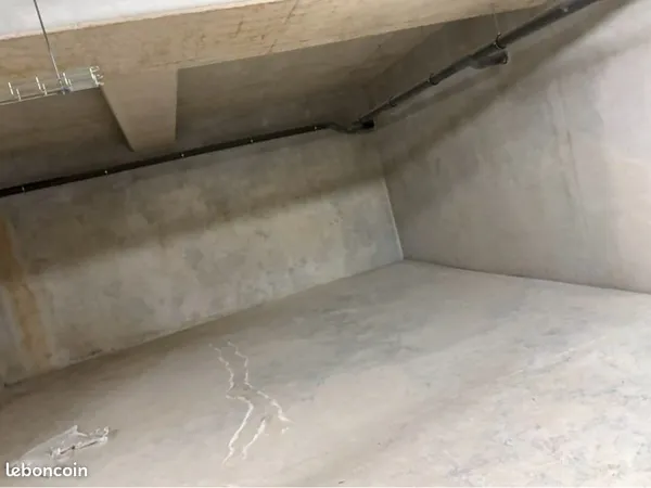 Vends parking Brignoles