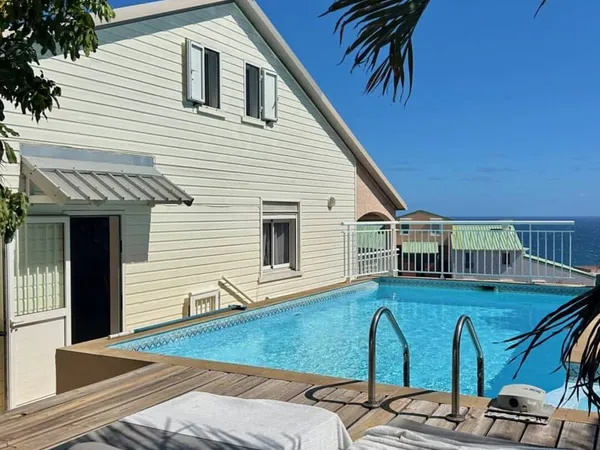 Villa 7 pièces 180 m²