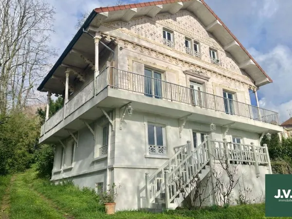 Maison Montmorency 10 pièce(s) 238 m2