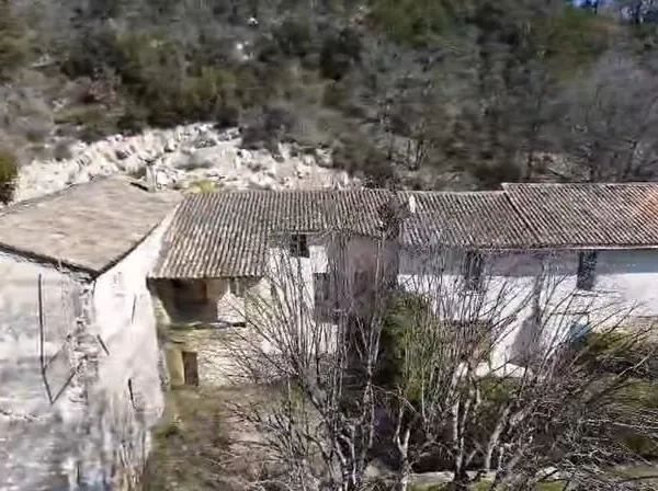 Maison et villa de prestige Vente Entrechaux 17p 530m² 632000€