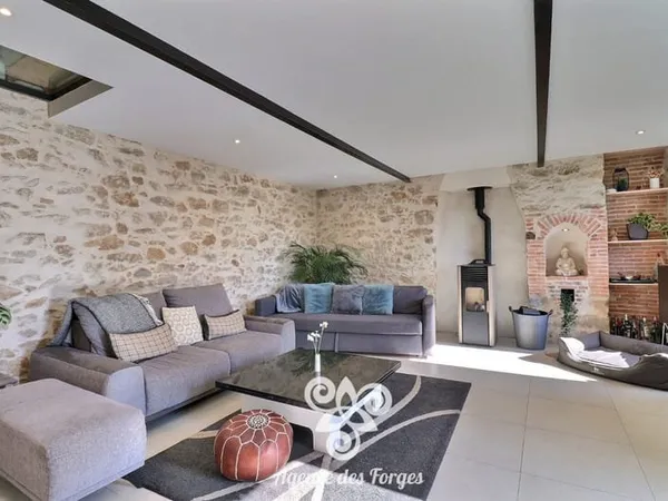 Maison en pierre de 90m² - 2 chambres - La Renaudière Sevremoine