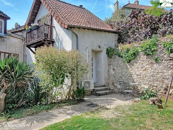 Studio 1 pièce 18 m²