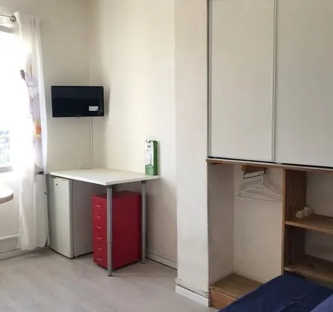 Appartement 1 pièce Mermoz