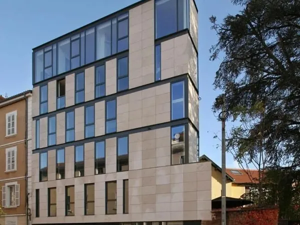 Bureaux Villefranche Sur Saone 1 pièce(s) 13.70 m²