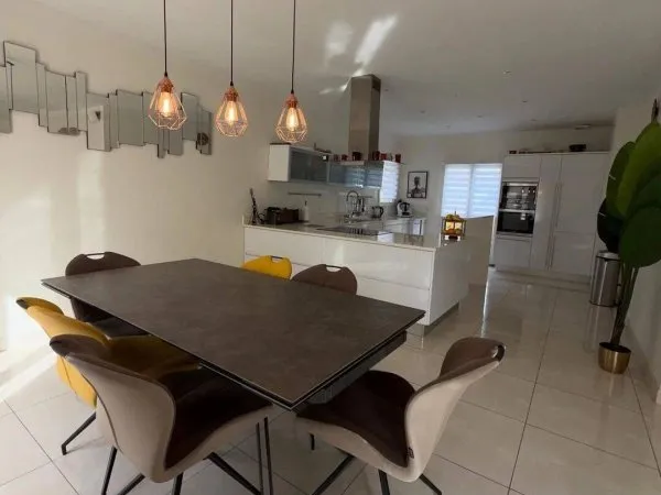 Maison 7 pièces 160 m²