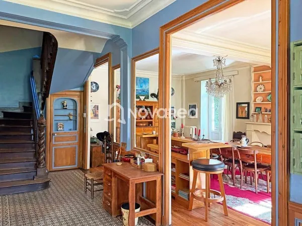 Villa anglaise 11 pièces