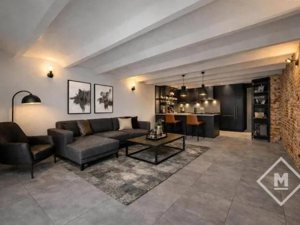 Appartement 4 pièces 84 m²