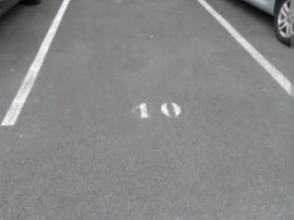 Place de parking fermée