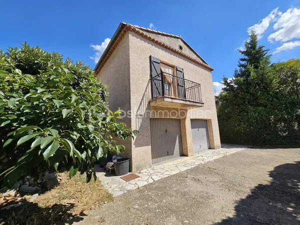 Maison 8 pièces 232 m²
