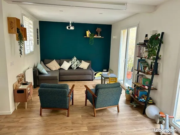 Appartement T4 rénové avec terrasse et stationnement - Chartrons, Bordeaux