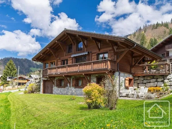 Chalet moderne et élégant de 3/4 chambres avec vue panoramique