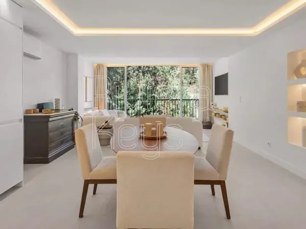Cannes - Super Cannes : Appartement 3 pièces d'exception rénové dans une résidence sécurisée avec pi