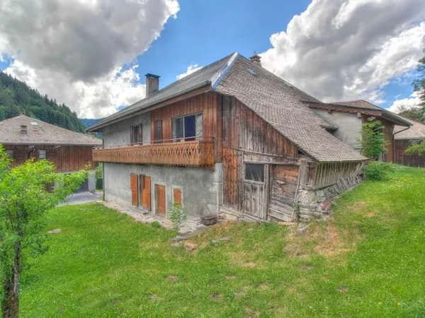 Chalet 8 pièces 250 m²