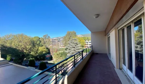 Appartement 5 pièces 107 m²