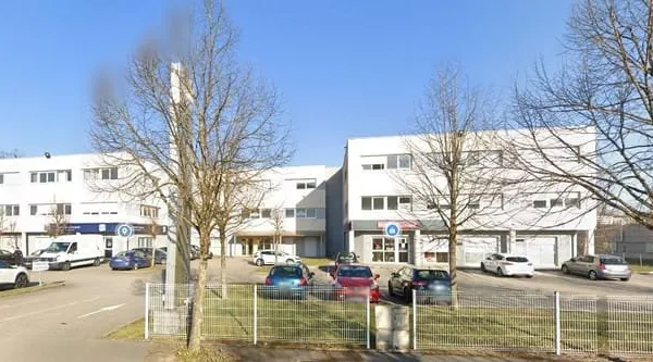 ZONE FRANCHE LAFAYETTE - BUREAU AVEC PARKING