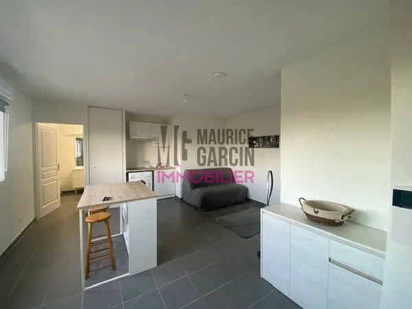 Studio 1 pièce 30 m²