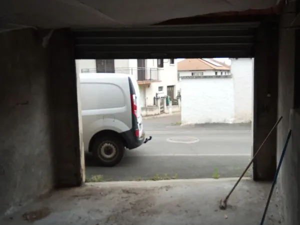 Garde-meuble ou garage