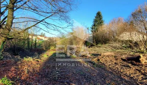 Terrain 1400 m²