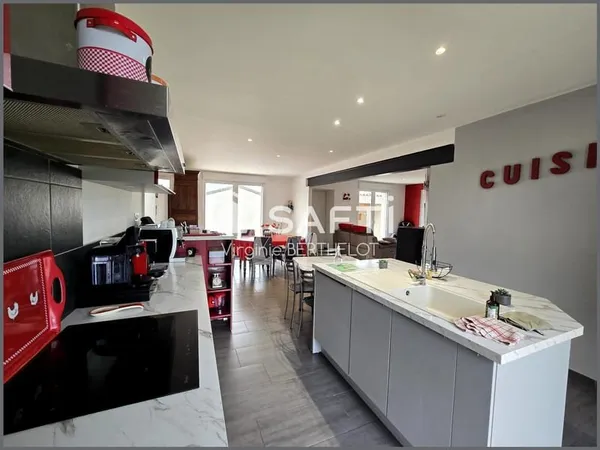 MAISON DE PLAIN-PIED/ TROIS CHAMBRES / GARAGE A NIORT !