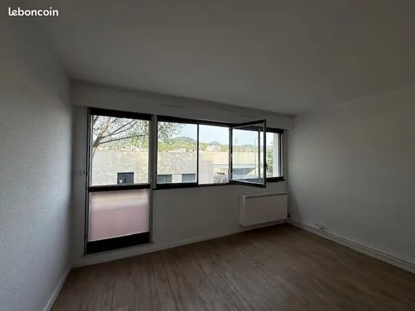 A vendre appartement f1 39m2 stade philippe marcombe