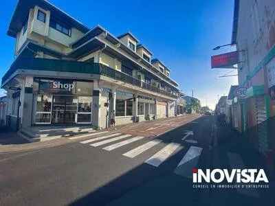 Location Local commercial 80,6 m2 à Saint-Pierre