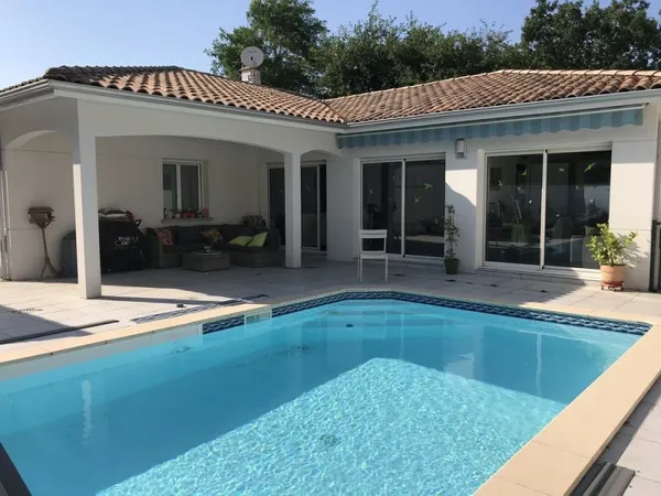 Jolie maison contemproraine de 130 m2