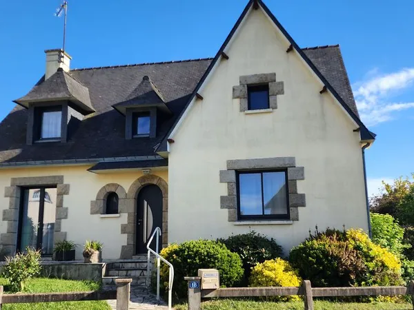 Maison - 5 pièces - 132m²