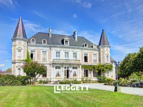 Château 37 pièce(s), NAVARRENX