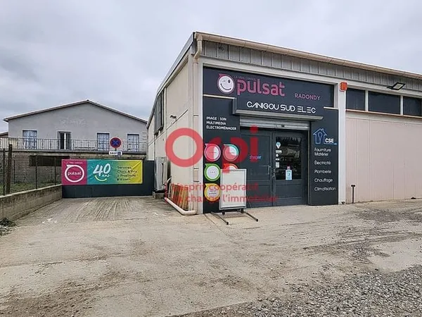 Local commercial 200 m²