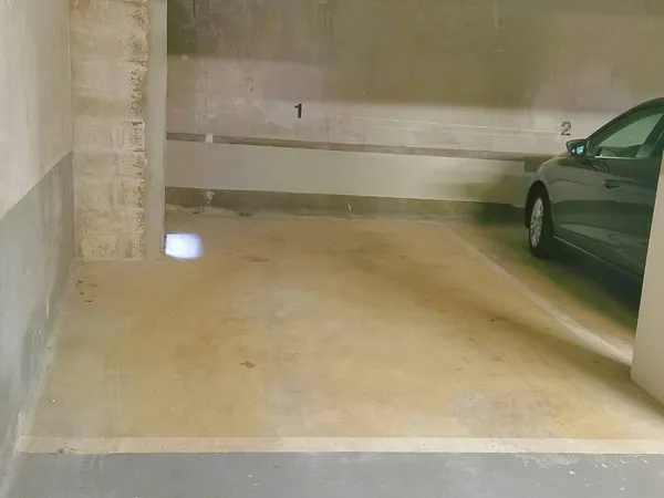 Parking 12 m²
